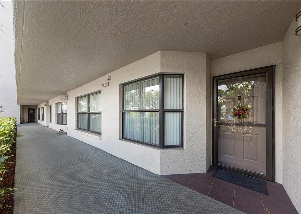 1st image of 1316 PASADENA AVENUE S #104