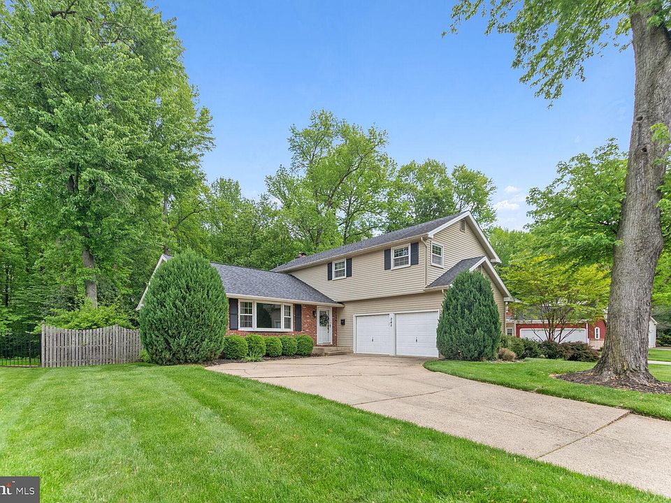 248 Saint David Dr, Mount Laurel, NJ 08054 | Zillow