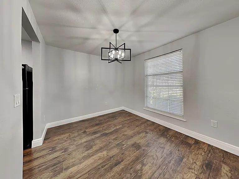 3979 Versailles Dr — Photo 6