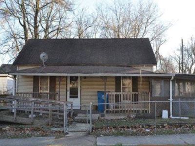 904 W 9th St, Joplin, MO, 64801