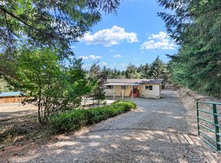 24724 W Demming Rd, Elmira, OR 97437