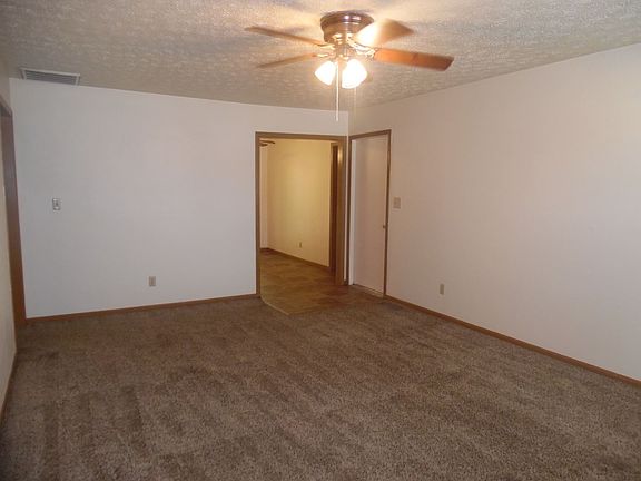 3rd image of 1639 Country Walk Ct