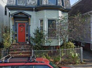 366 Windsor St #1, Cambridge, MA 02141
