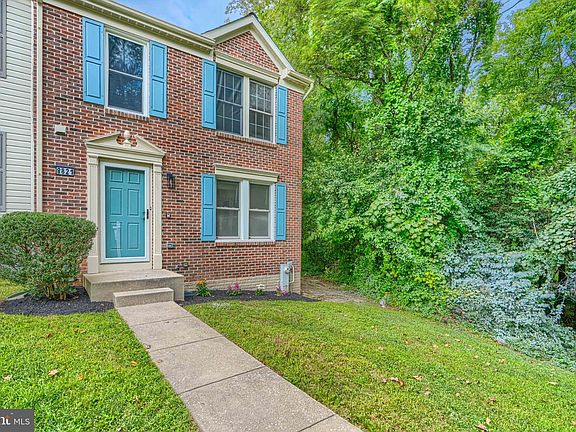 2nd image of 8821 Castlebury Ct