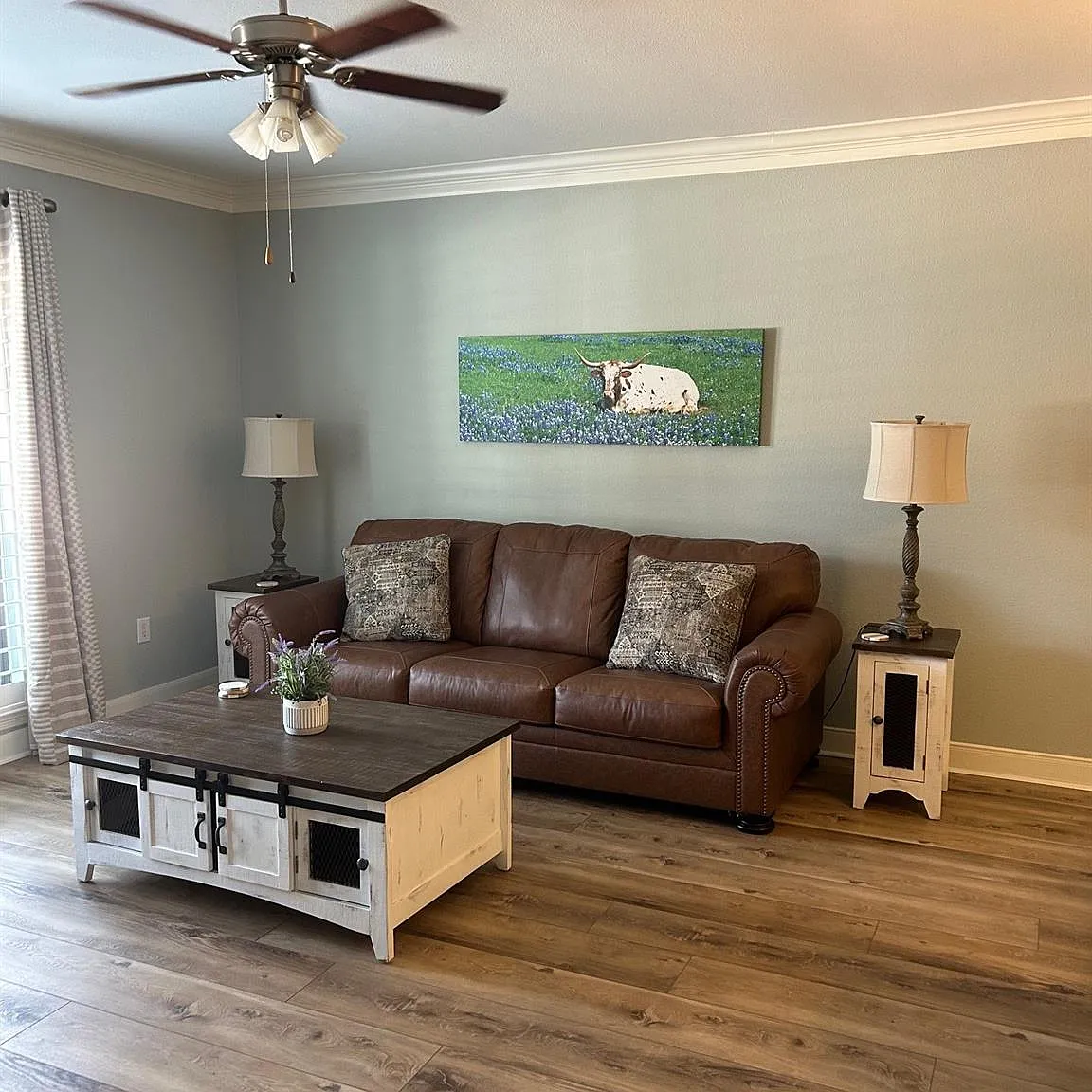 1 bed, 1.0 bath, 835 sqft, $2,350 — Photo 3