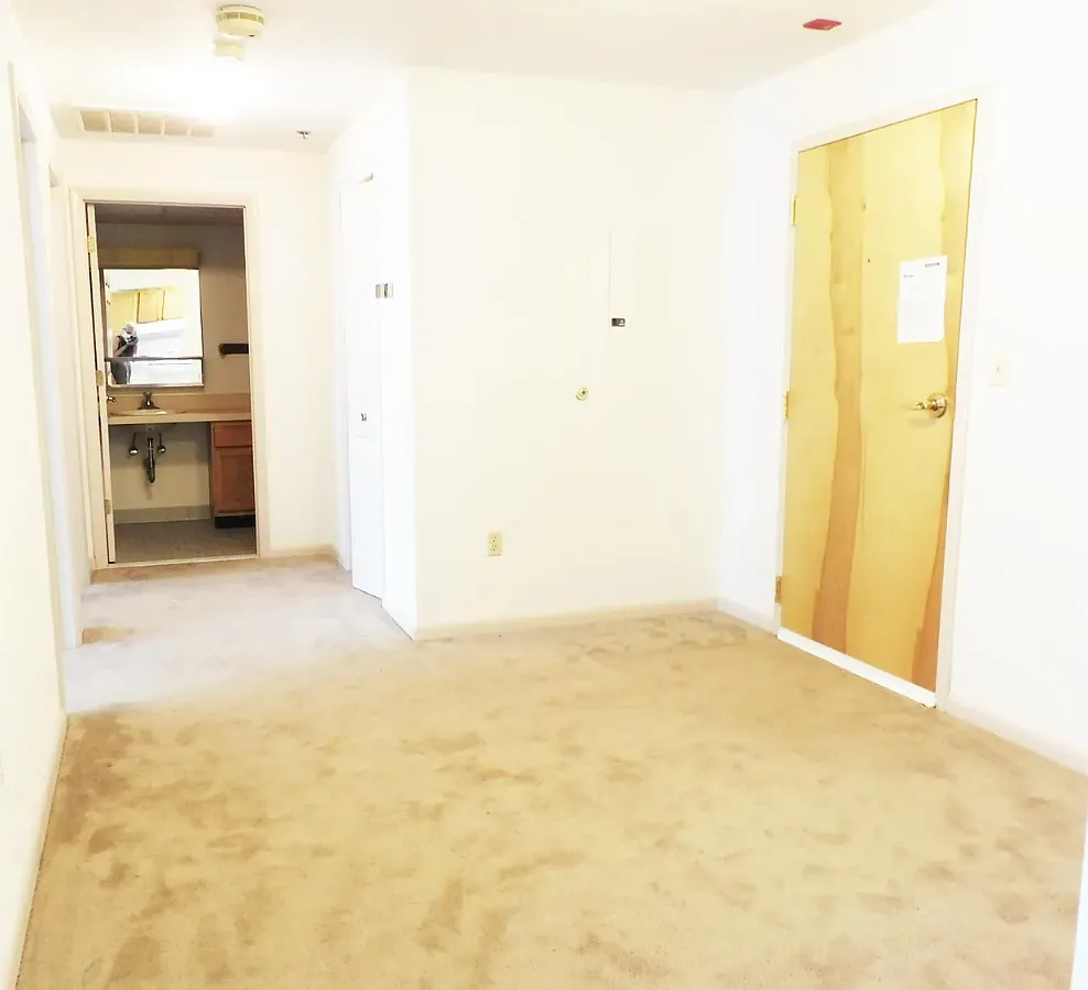 226 Prospect Street: Adult Living — Photo 3