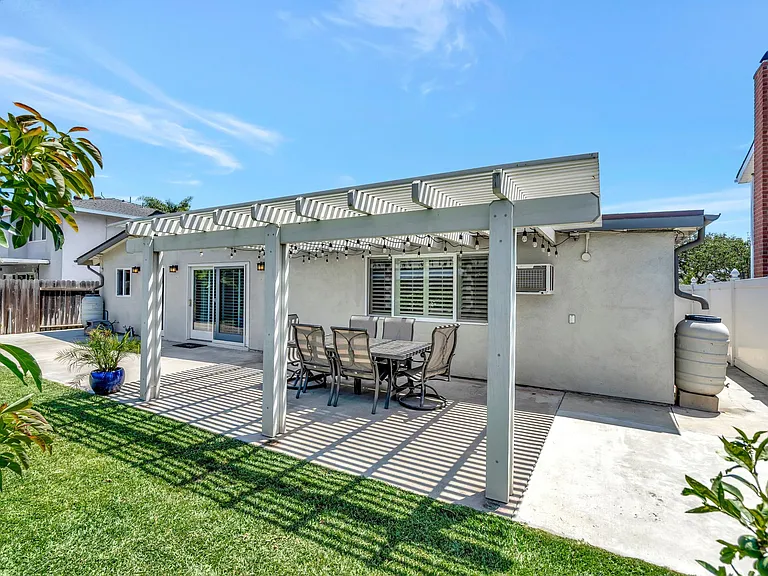 9131 Warfield Dr — Photo 63