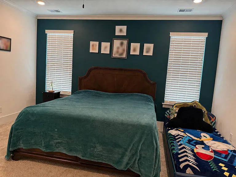 Master bed room