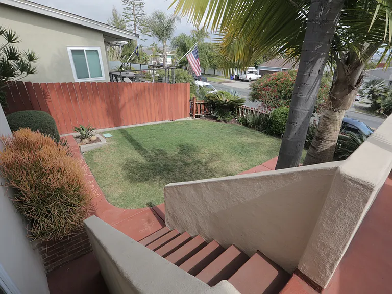 1656 Beryl St — Photo 8