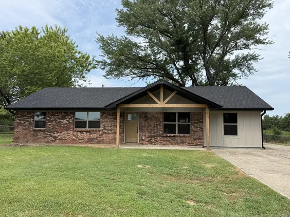 7 Pamela Ln, Conway, AR 72032