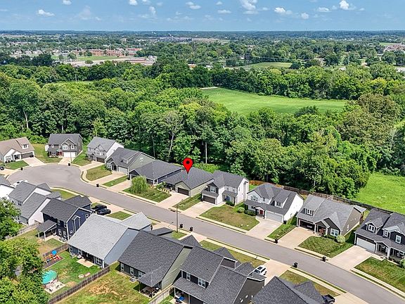 2nd image of 447 Kinslow Ct