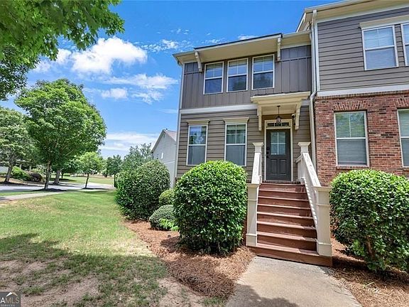 3rd image of 4424 Village Field Pl