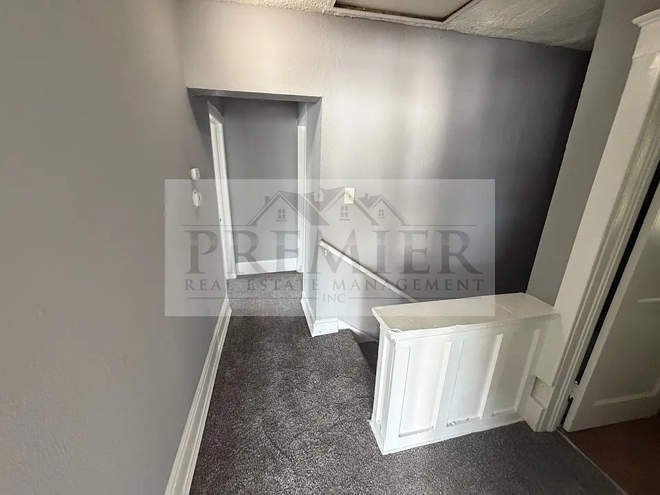 1124 S Ash Ave #B