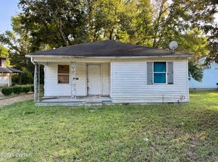 807 Central St, Dyersburg, TN 38024