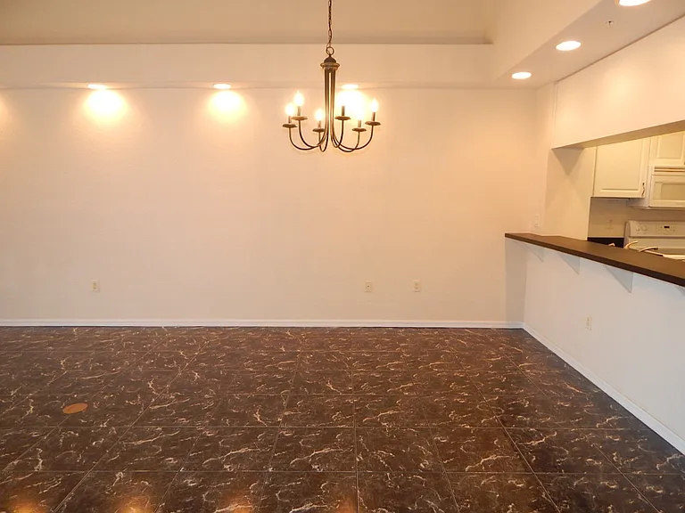 1113 Van Loon Commons Cir #304 — Photo 5