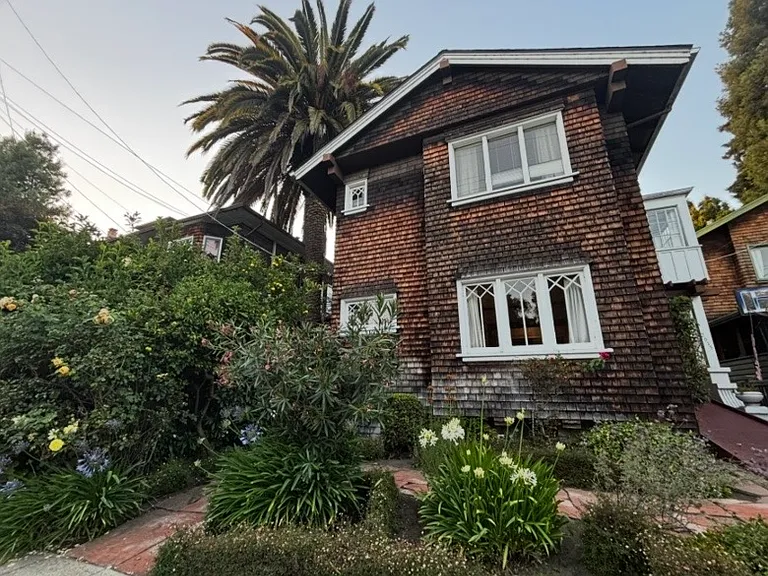 2615 Parker Street