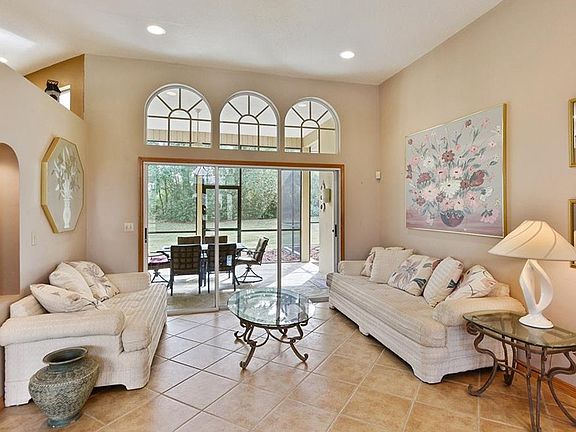 4th image of 233 Cedarwood Ct
