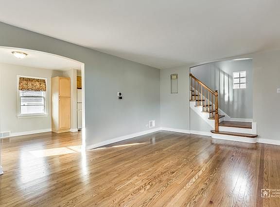5th image of 2322 Kensington Ave