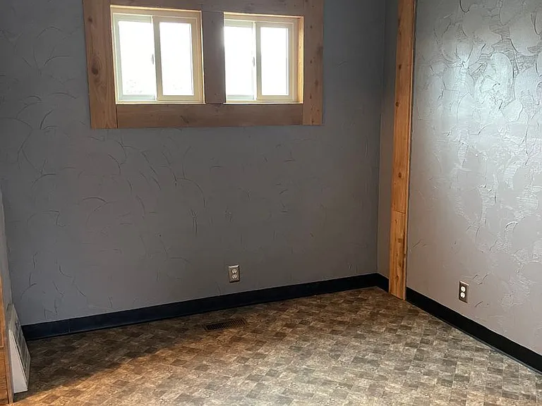 37939 Vine St — Photo 15