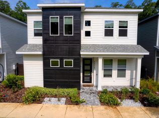 6808 SW 77th St, Gainesville, FL 32608