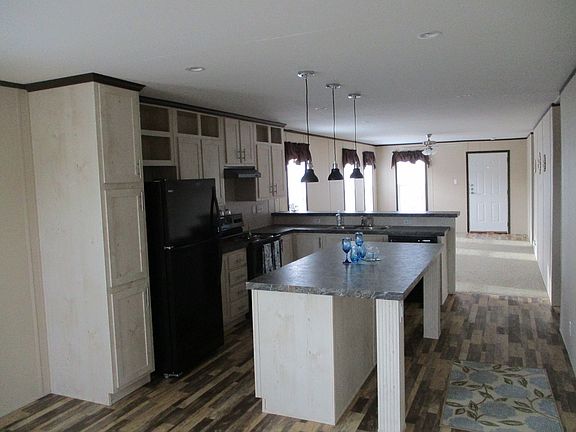 2nd image of 289 Silver Peak Dr #500
