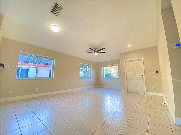 4th image of 611 NW 208th Cir #611