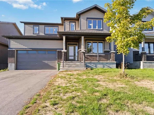 805 Gamble Dr, Russell, ON K4R 0G6