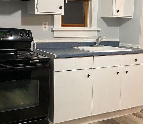 3rd image of 23 S Main St Unit 1
