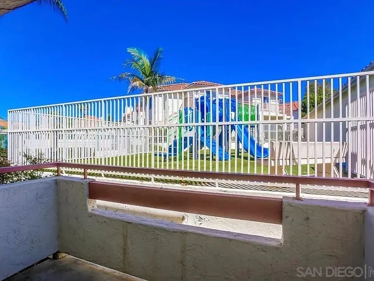 450 Stoney Point Way — Photo 25