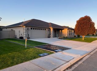 4610 Bermuda Dunes Dr, Pasco, WA 99301