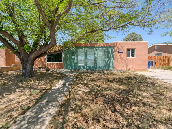 2525 Britt St NE, Albuquerque, NM 87112