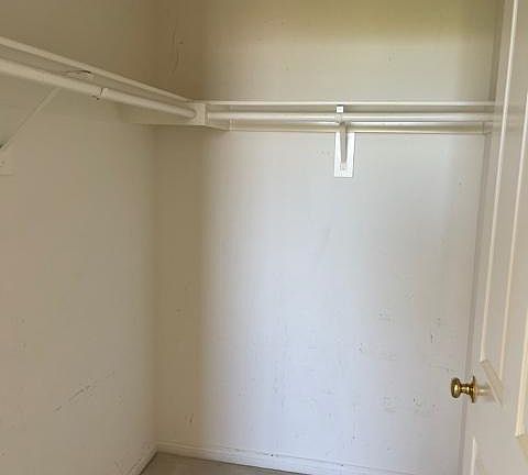 5th image of 3844 Rock Hampton Dr