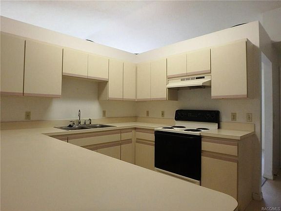 3rd image of 2320 W Striblin Dr