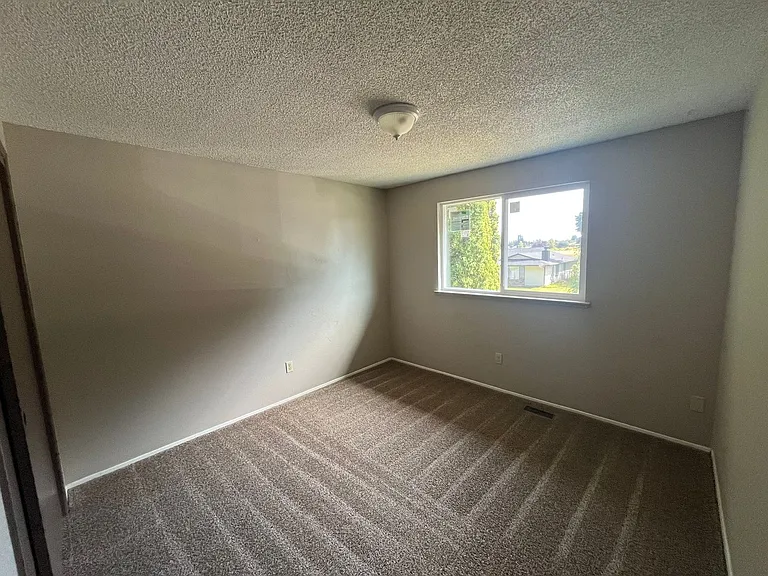 11080 N Skagit St #A — Photo 8