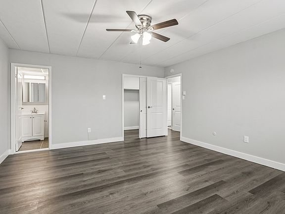 3rd image of 1000 Ivy Hill Rd #319