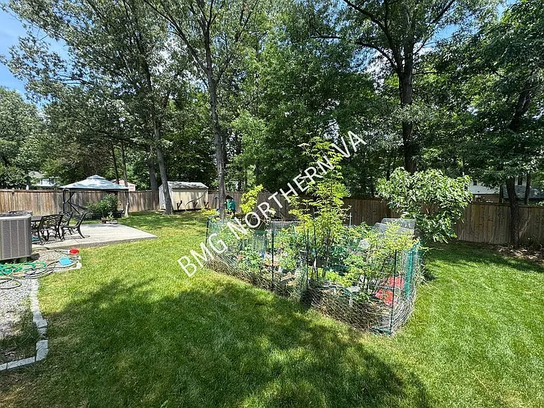 1304 Dulles Pl — Photo 20