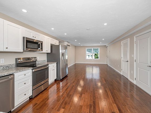3rd image of 65 Princeton St #511