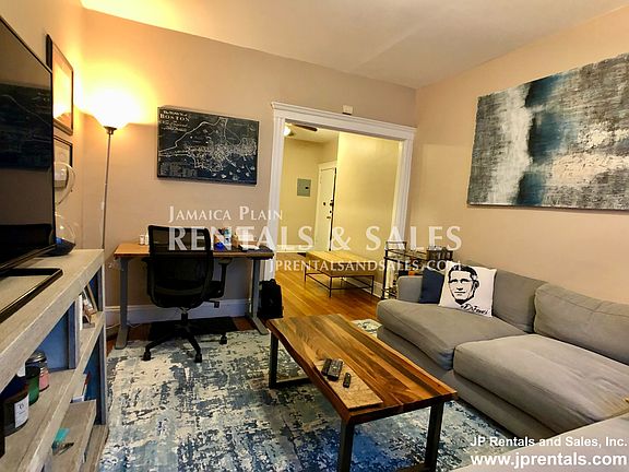 3rd image of 60 Jamaicaway APT 3