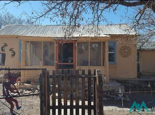 265 4th St, Hillsboro, NM 88042