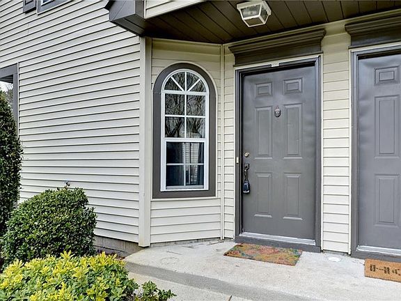 4th image of 5080 Bardith Cir