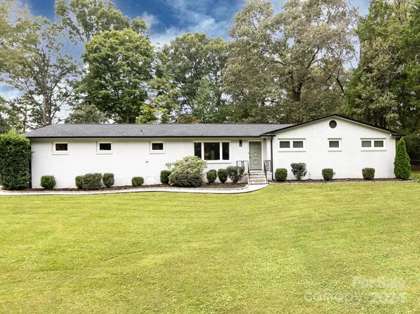 1500 Forsythia Cir, Charlotte, NC 28208