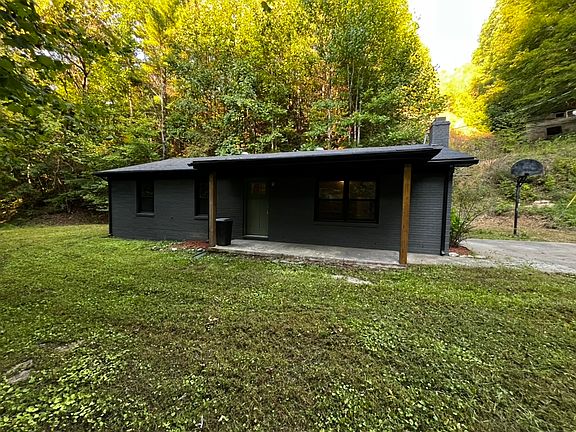 3rd image of 515 McMillan Rd