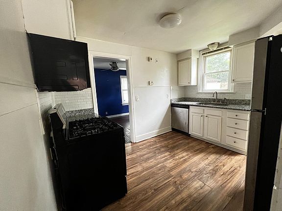 5th image of 7248 Eastlawn Dr