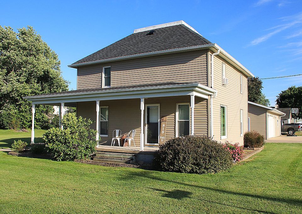 1st image of 315 Brady St
