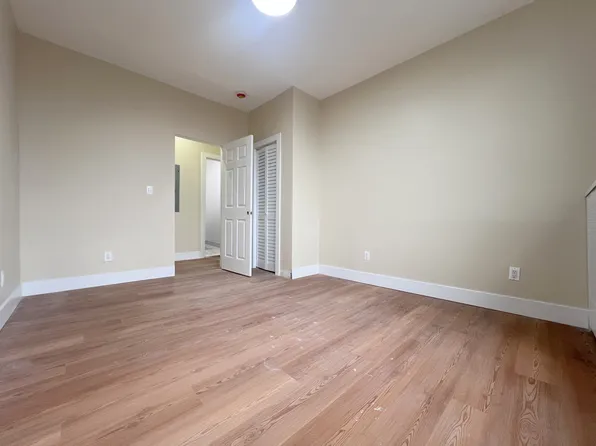 1800 Matthews Avenue image 12 of 16