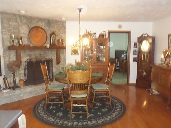 4th image of 3008 Country Estates Dr
