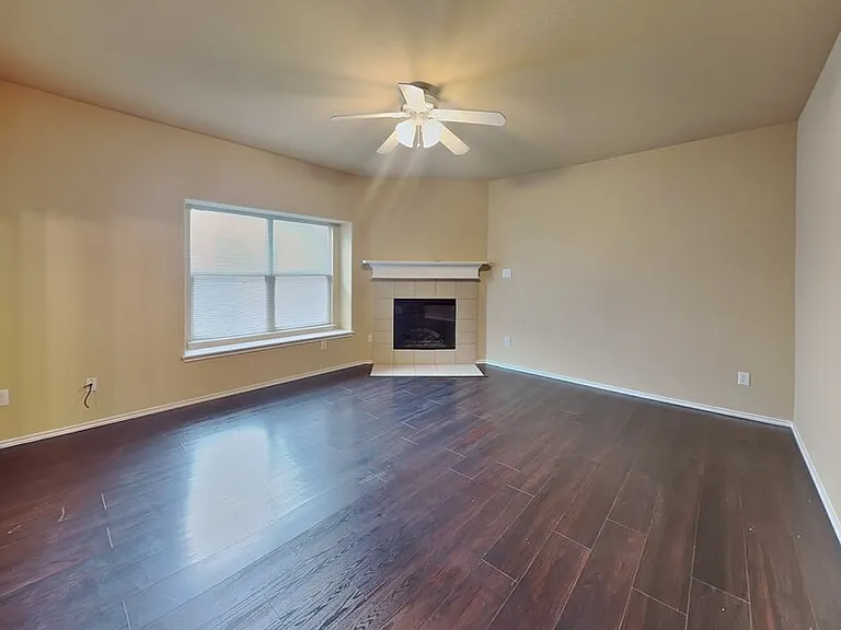 629 Saddleway Dr — Photo 6