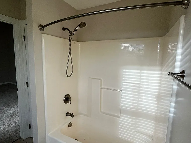 10554 Cherry Grove Ct — Photo 16