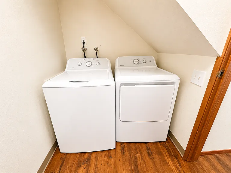 Pl T Washington Street 6-Plex (Glc-001-W) — Photo 11