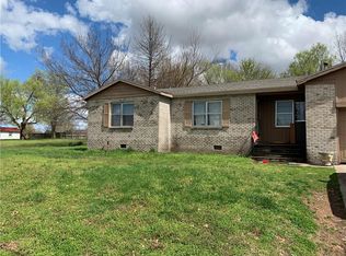 1403 S 40th St, Springdale, AR 72762